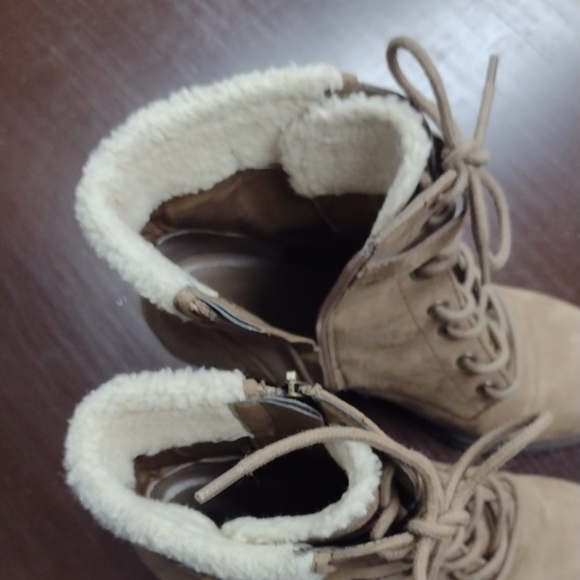 Women's Y2K Tan Ankle Boots - Picture 9 of 13